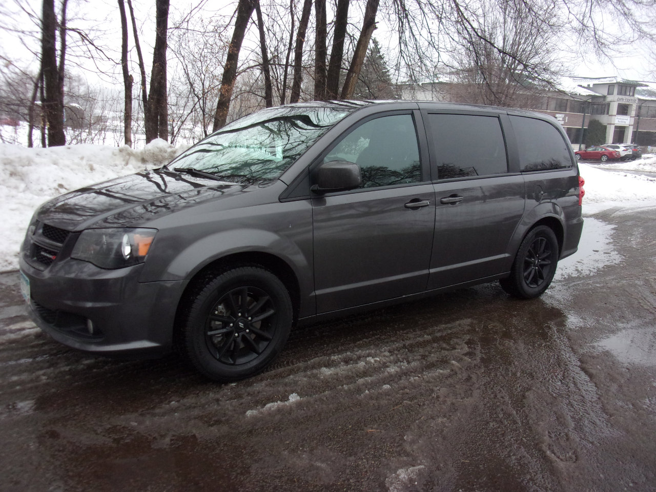 Used 2020 Dodge Grand Caravan GT image 1