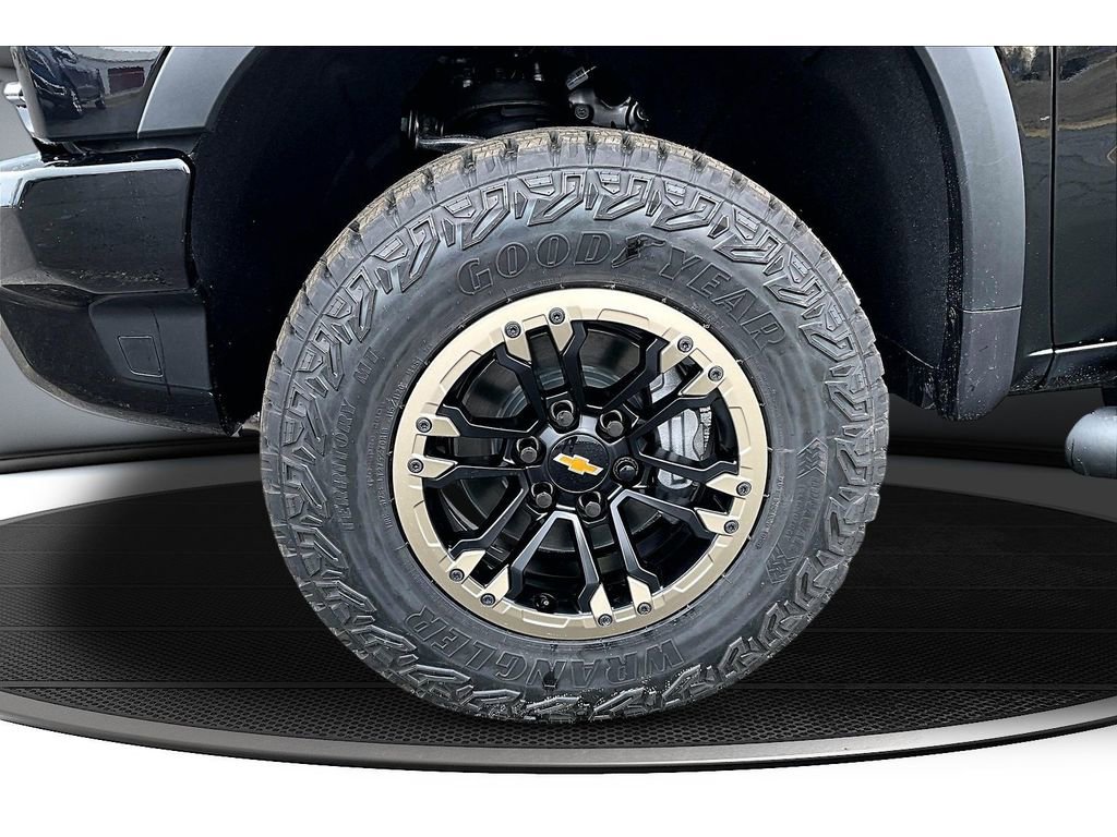 New 2026 Chevrolet Silverado 1500 ZR2 image 13