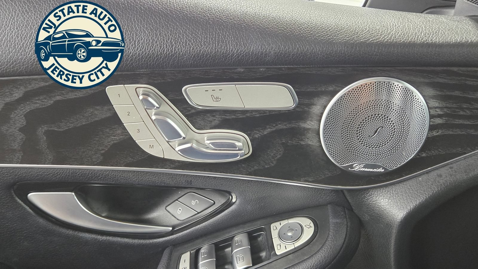 Used 2018 Mercedes-Benz GLC 300 4MATIC image 23