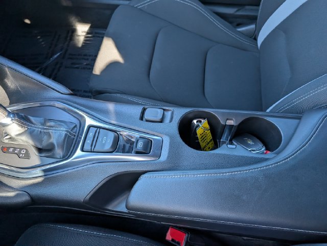Used 2021 Chevrolet Camaro LT w/ Technology Package RWD image 17
