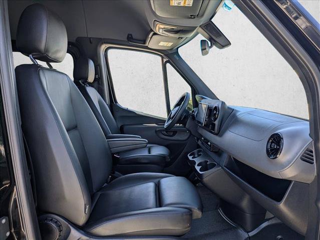 Used 2019 Mercedes-Benz Sprinter 2500 image 19
