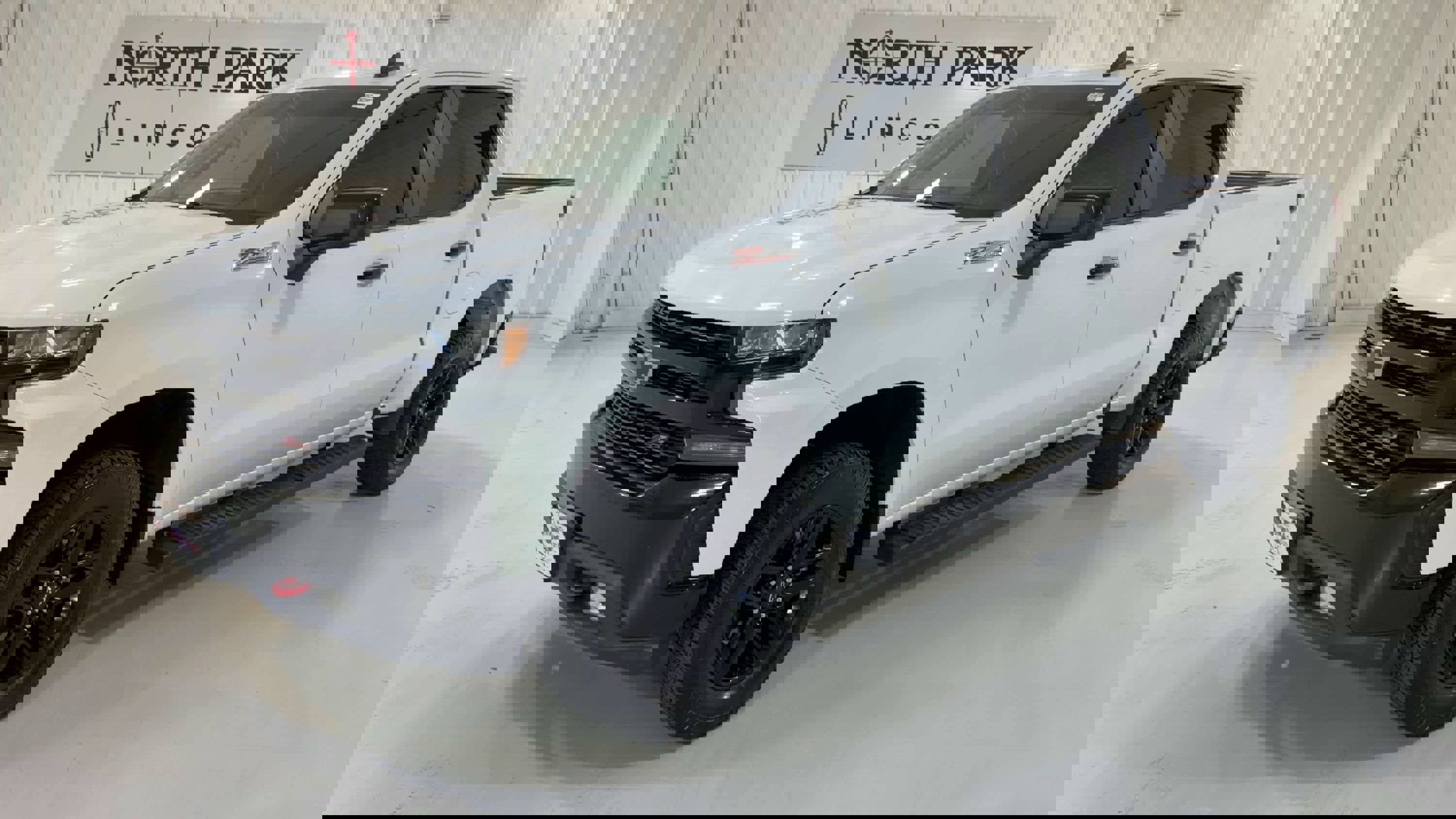 Used 2020 Chevrolet Silverado 1500 LT Trail Boss image 5