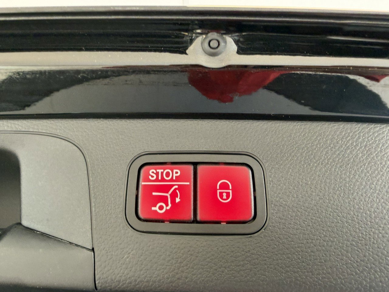 Used 2020 Mercedes-Benz GLC 63 AMG 4MATIC image 40