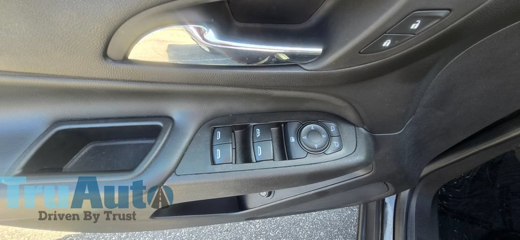 Used 2023 Chevrolet Equinox LT AWD/4WD image 41