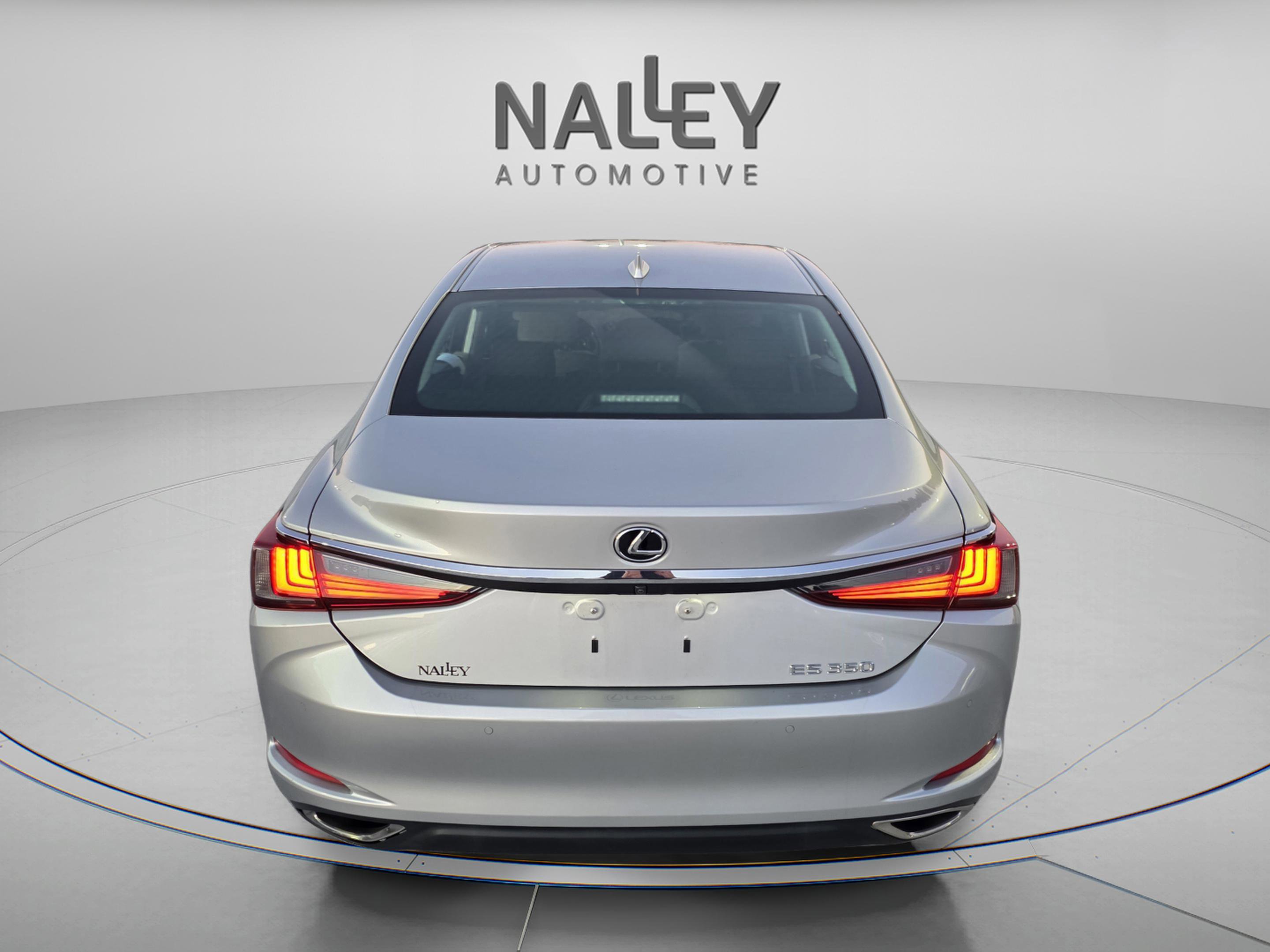 Used 2019 Lexus ES 350 image 4