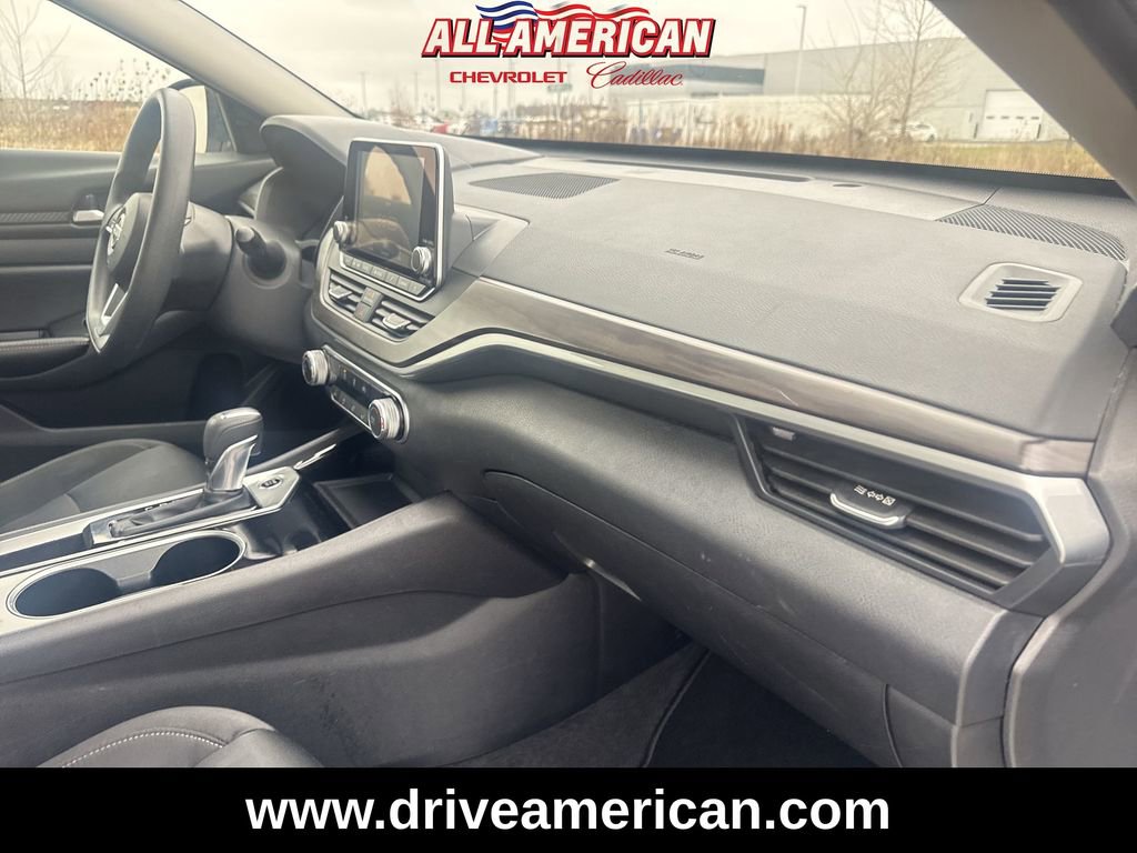 Used 2024 Nissan Altima 2.5 SV image 28
