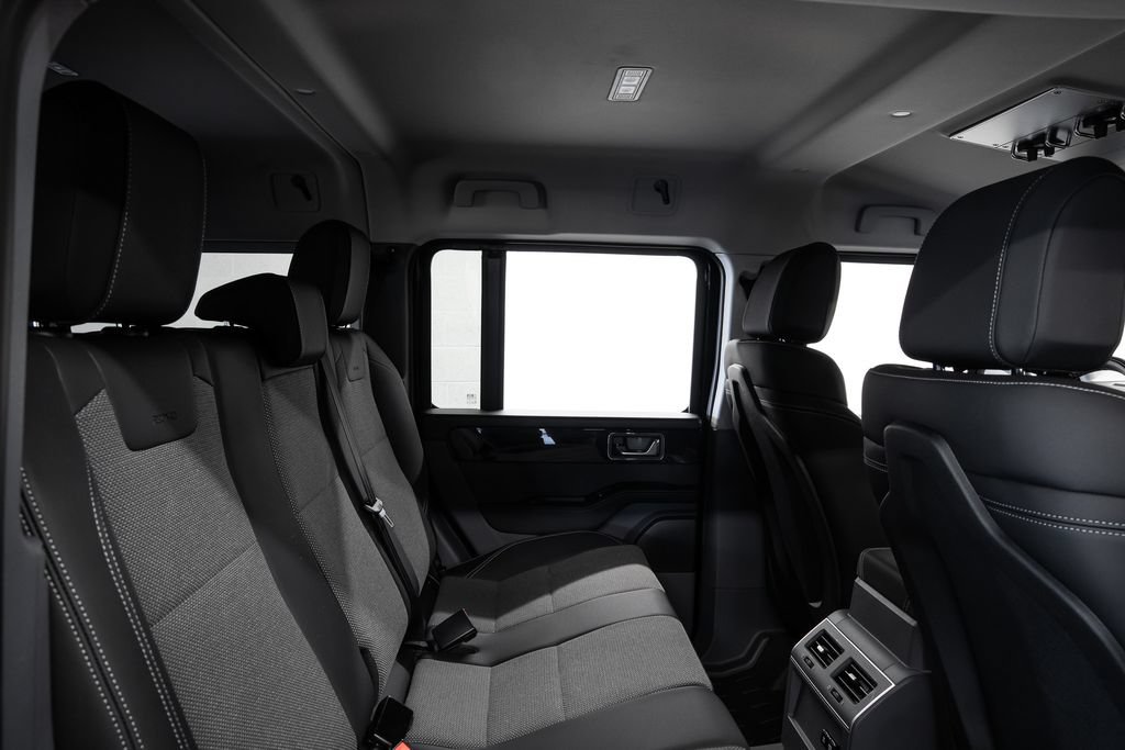 Used 2024 INEOS Grenadier Station Wagon AWD/4WD image 36