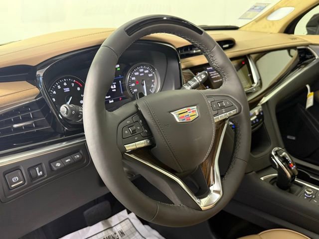 New 2025 Cadillac XT6 Premium Luxury w/ Platinum Package image 17
