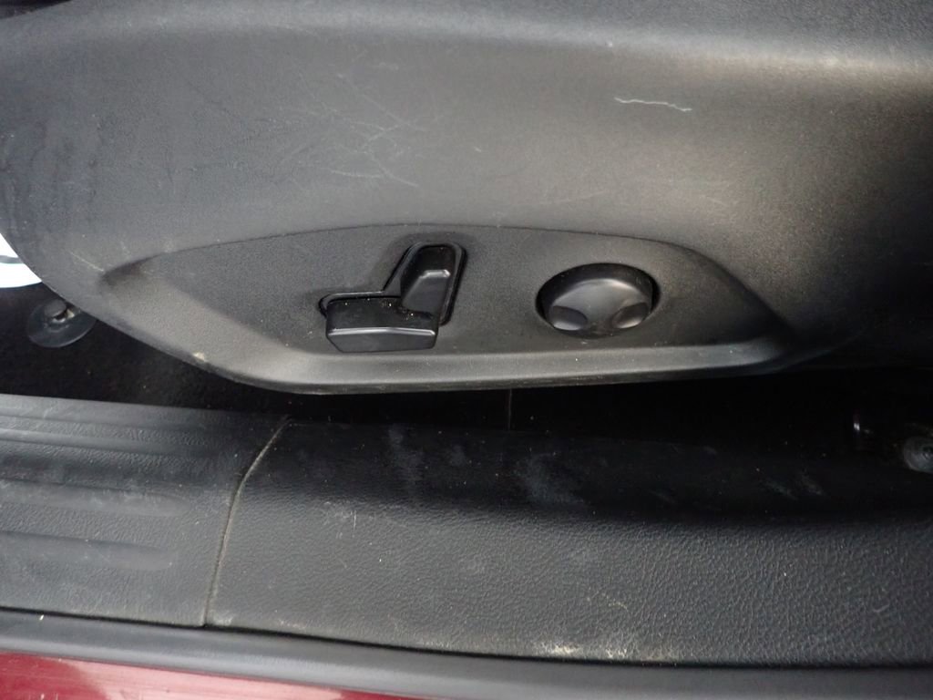 Used 2022 Jeep Compass Limited image 17