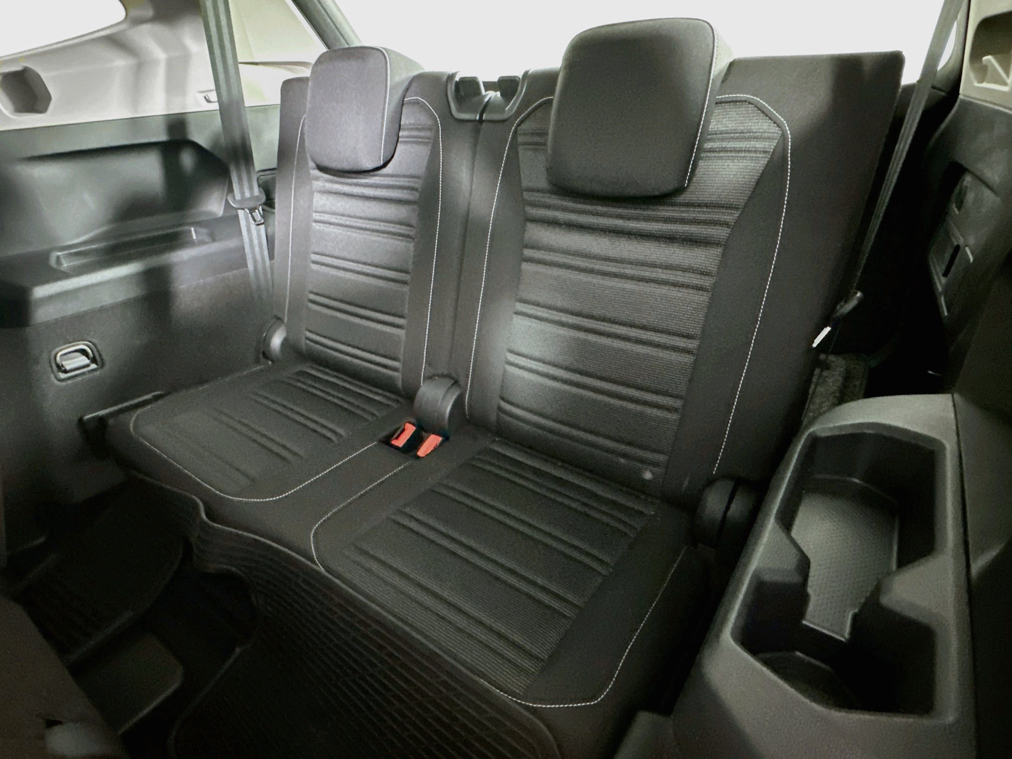 Used 2024 Volkswagen Tiguan S FWD image 32