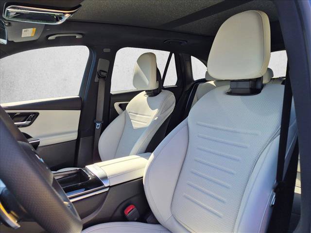 New 2027 Mercedes-Benz GLC 300 image 4