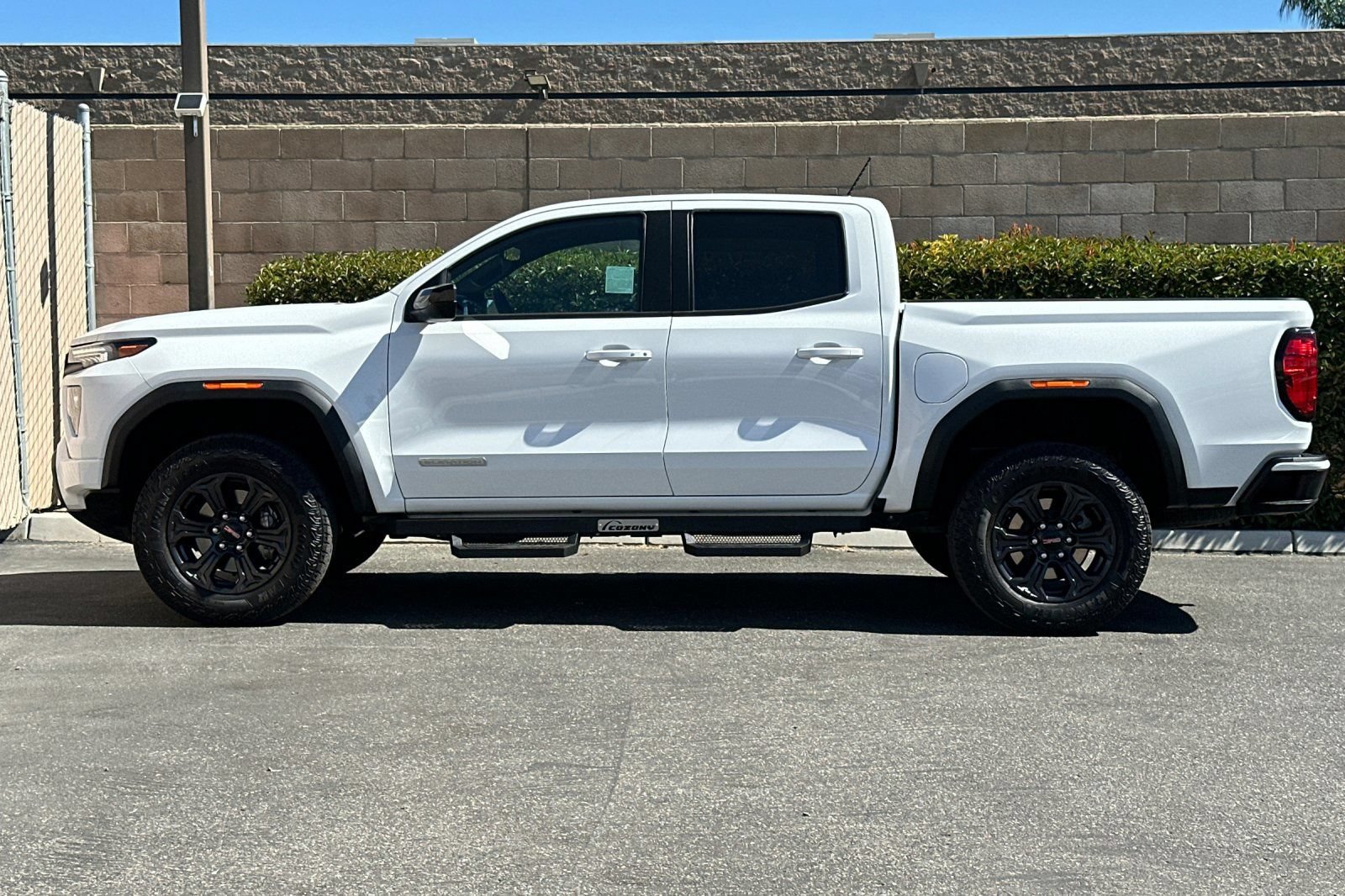 Certified 2024 GMC Canyon Elevation w/ Trailering Package RWD image 7