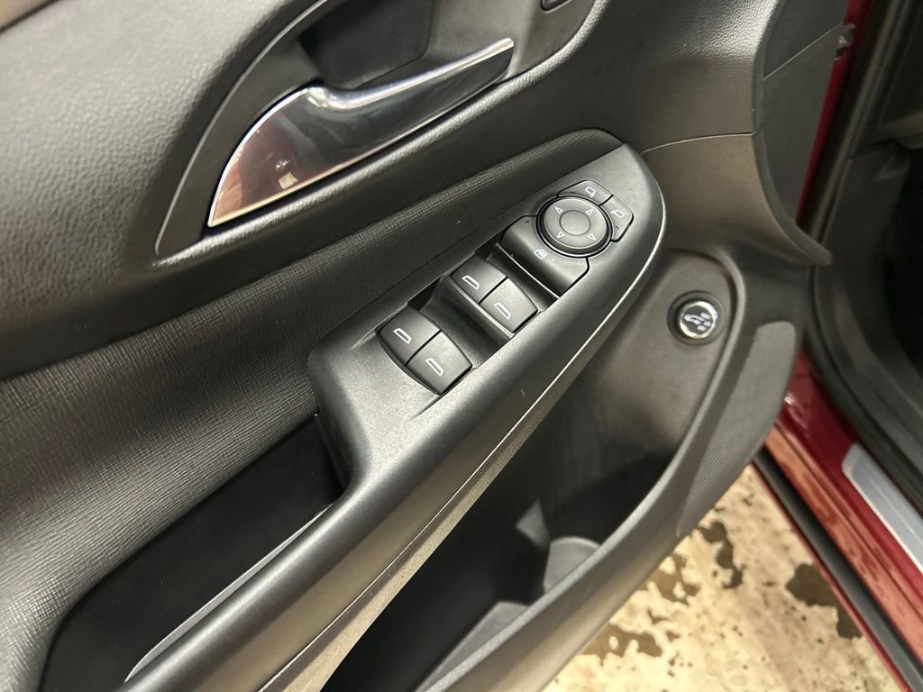 Certified 2024 Buick Envista Avenir image 16