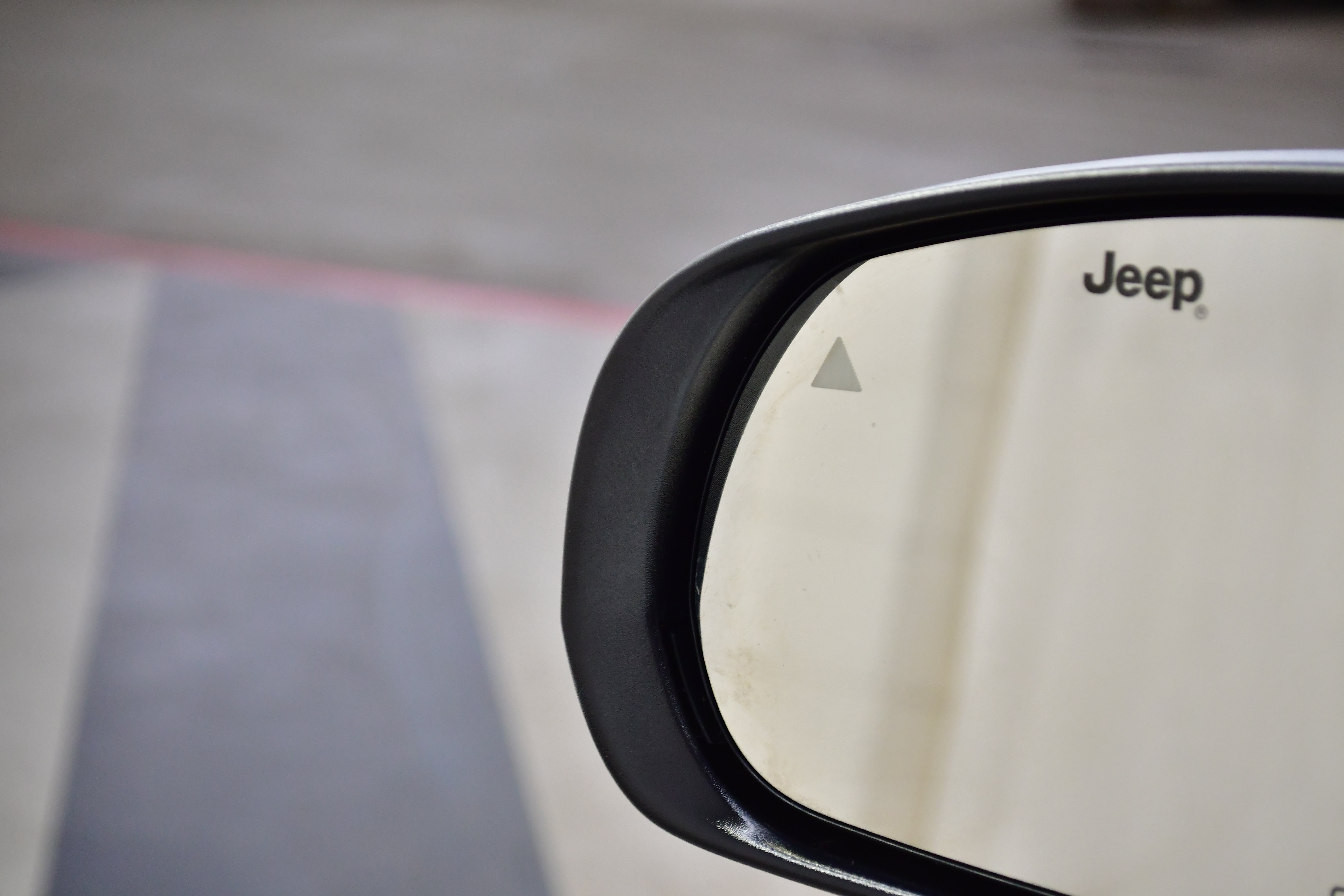 Used 2025 Jeep Compass Limited image 15