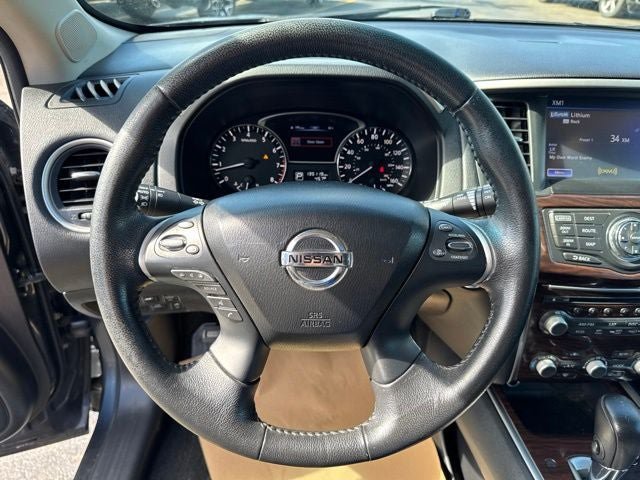 Used 2014 Nissan Pathfinder Platinum w/ Platinum Premium Package AWD/4WD image 12