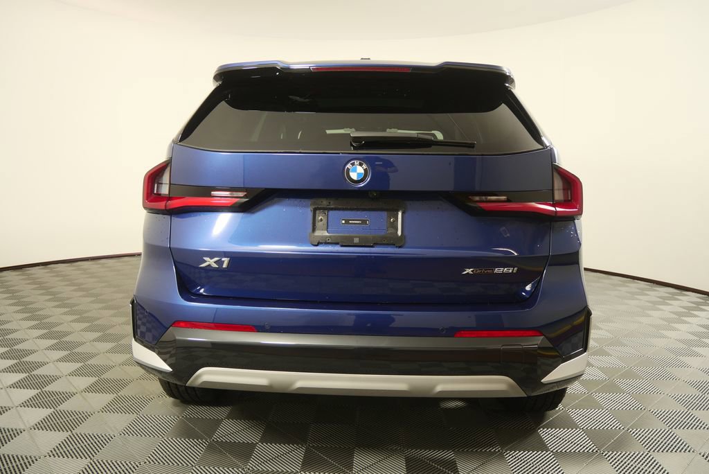 Certified 2025 BMW X1 xDrive28i AWD/4WD image 4