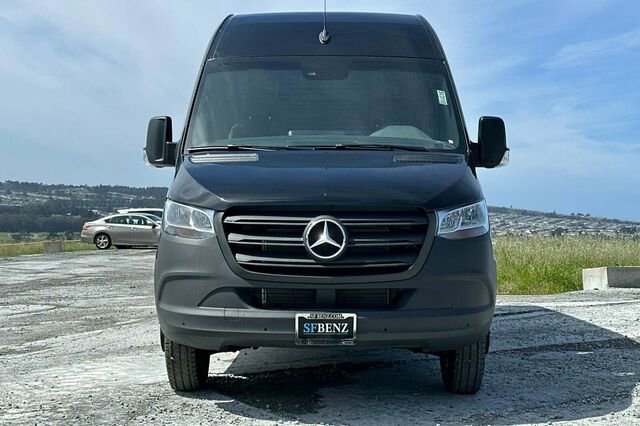 Used 2024 Mercedes-Benz Sprinter 3500 image 6