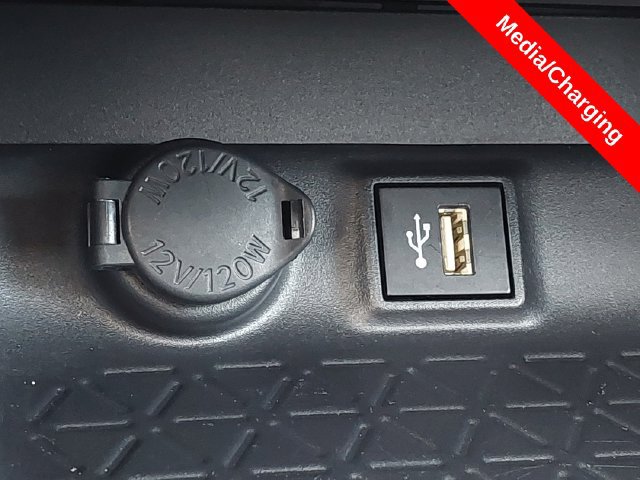 Used 2025 Toyota RAV4 XLE w/ Convenience Package AWD/4WD image 28