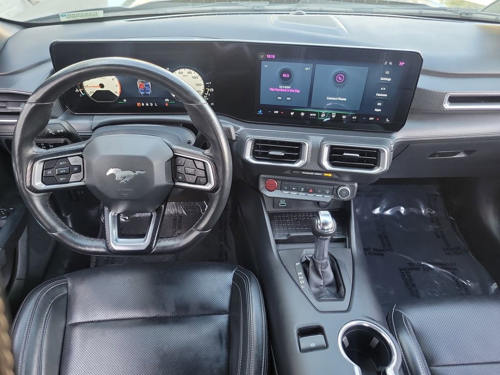 Used 2024 Ford Mustang Premium image 4