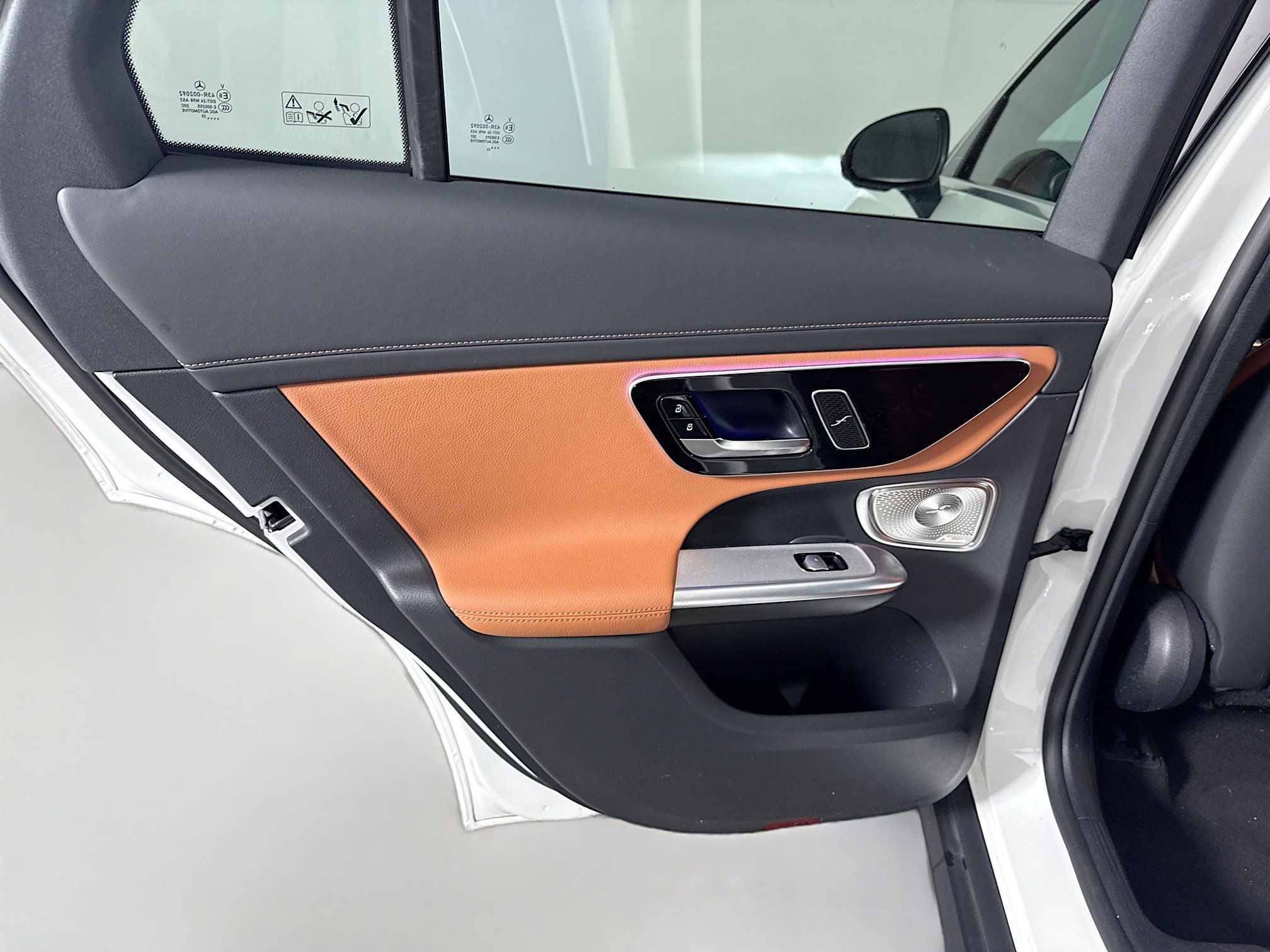 Used 2023 Mercedes-Benz GLC 300 4MATIC w/ Exclusive Trim Package image 26