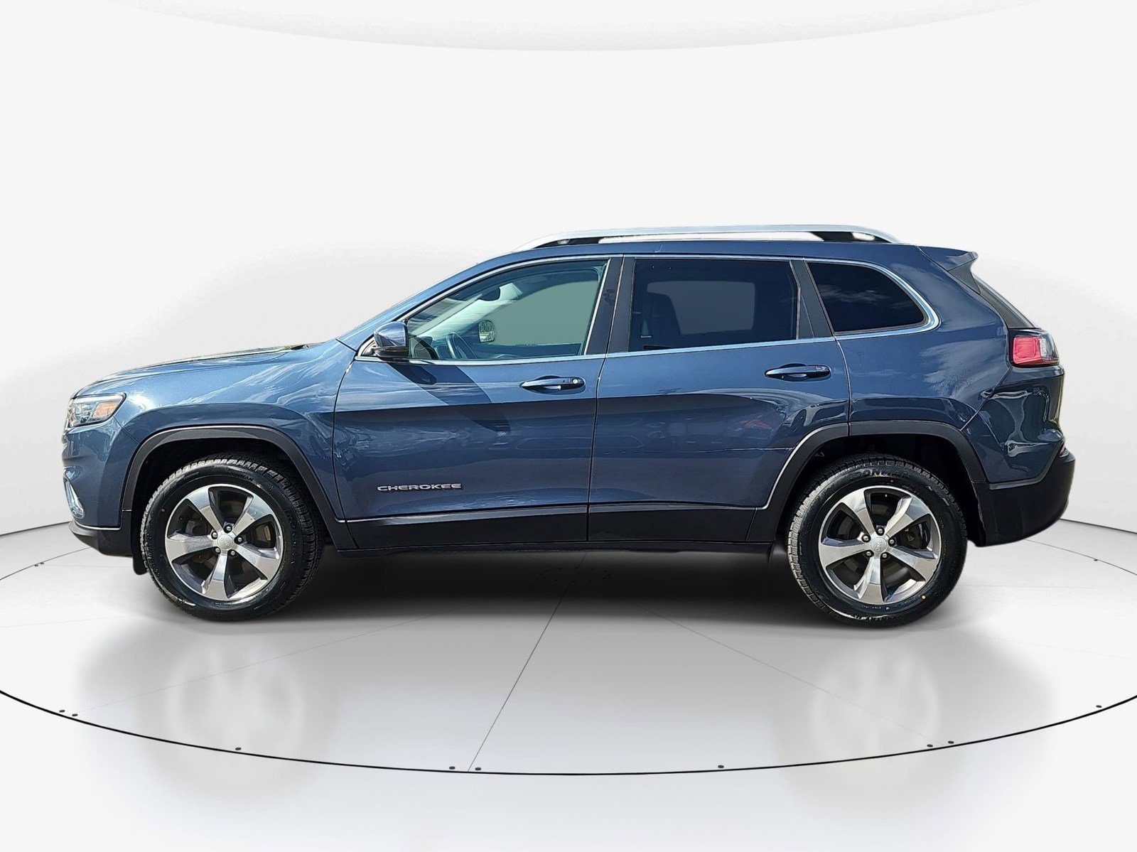 Used 2019 Jeep Cherokee Limited AWD/4WD image 7