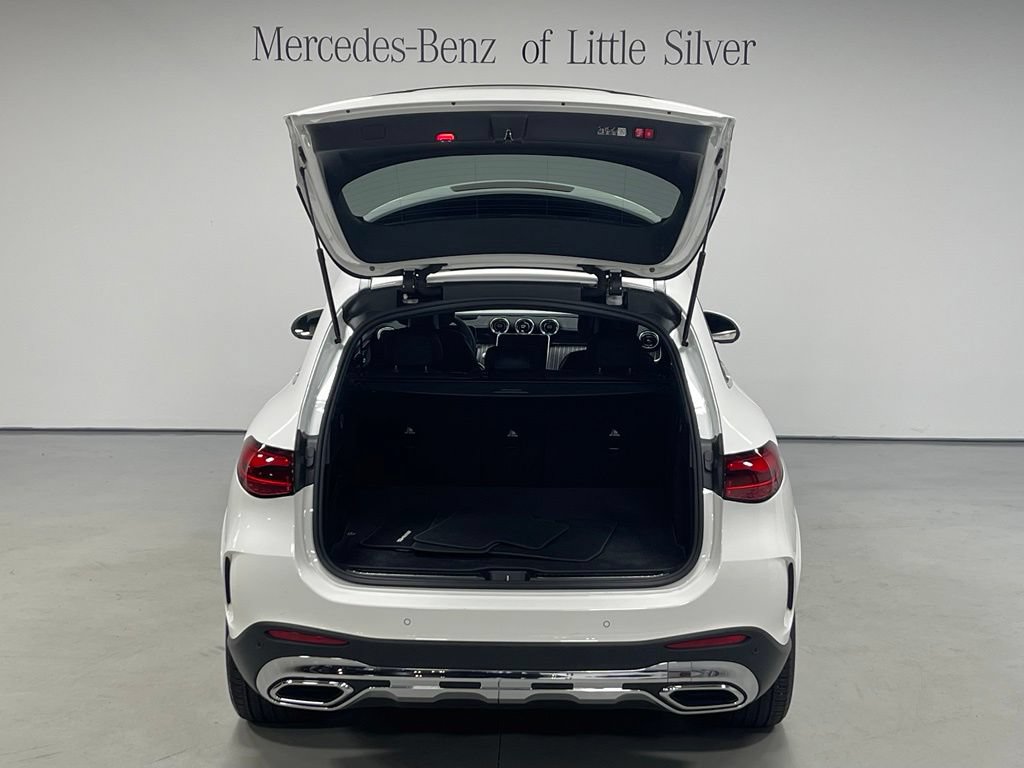 Used 2023 Mercedes-Benz GLC 300 4MATIC image 5