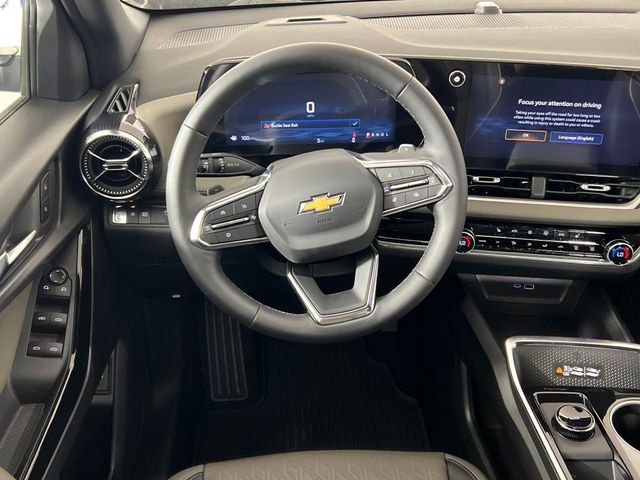 New 2026 Chevrolet Equinox LT w/ Convenience Package II FWD image 13