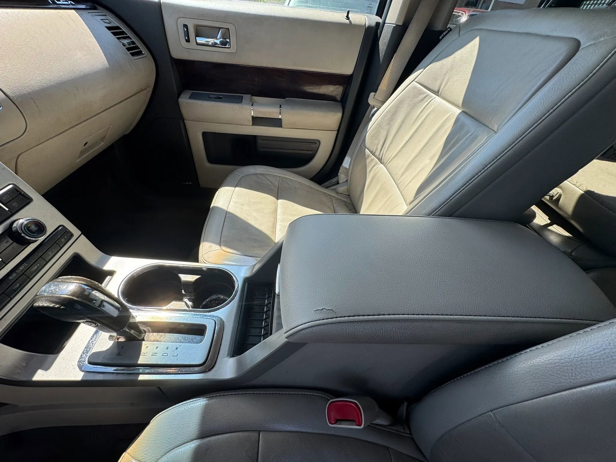 Used 2011 Ford Flex SEL w/ Rapid Spec Order Code FWD image 15
