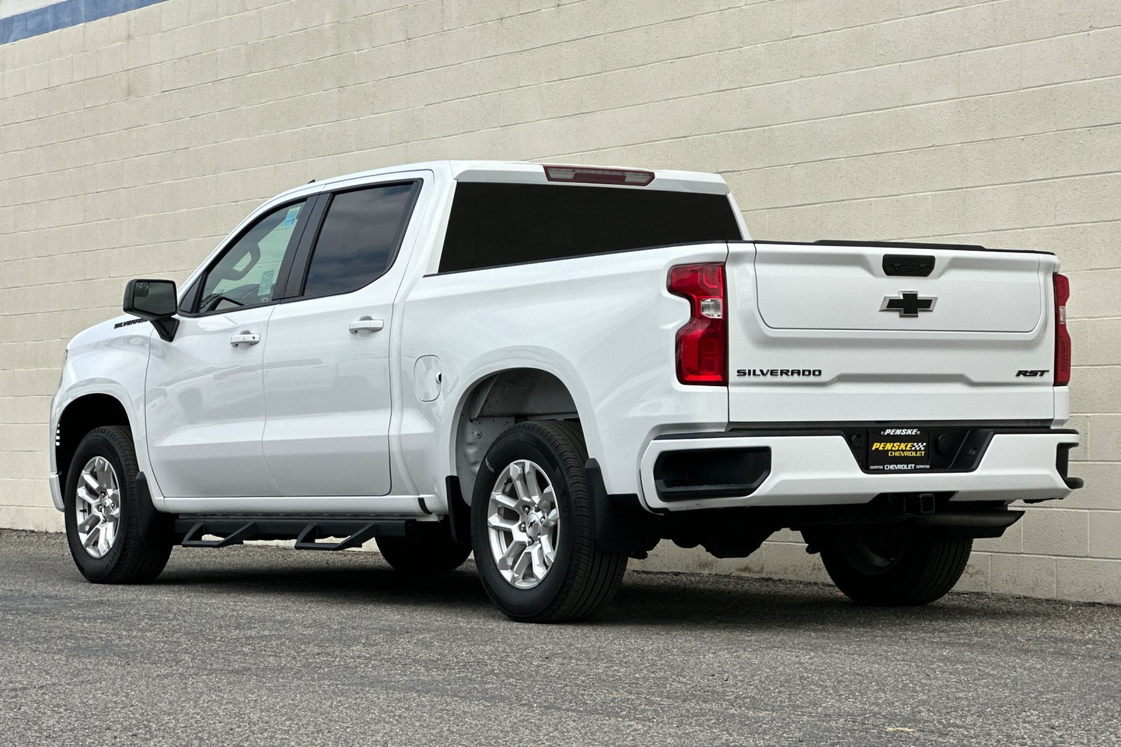 Certified 2024 Chevrolet Silverado 1500 RST w/ LPO, Dark Essentials Package RWD image 6