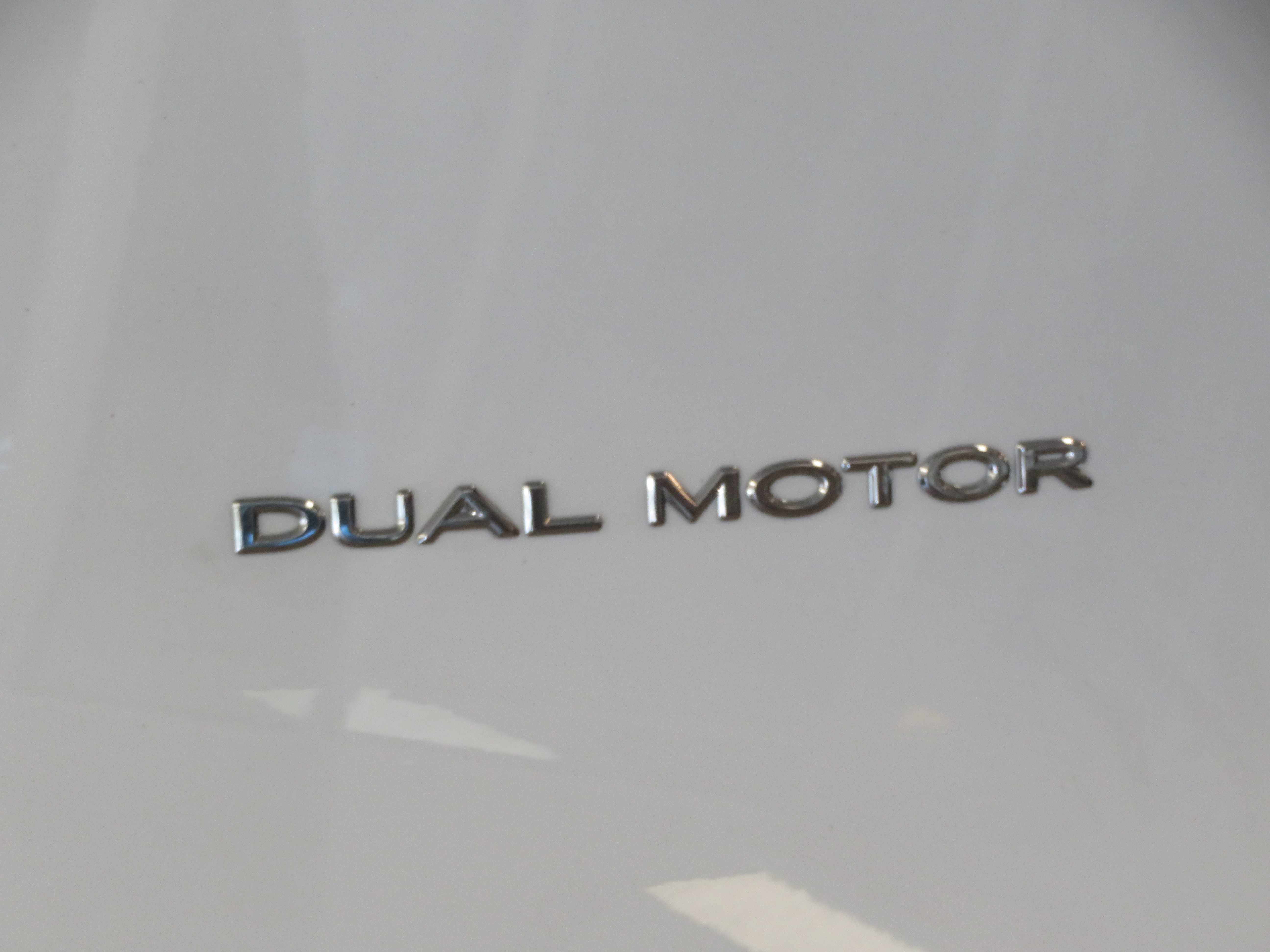 Used 2024 Tesla Model Y Long Range AWD/4WD image 62