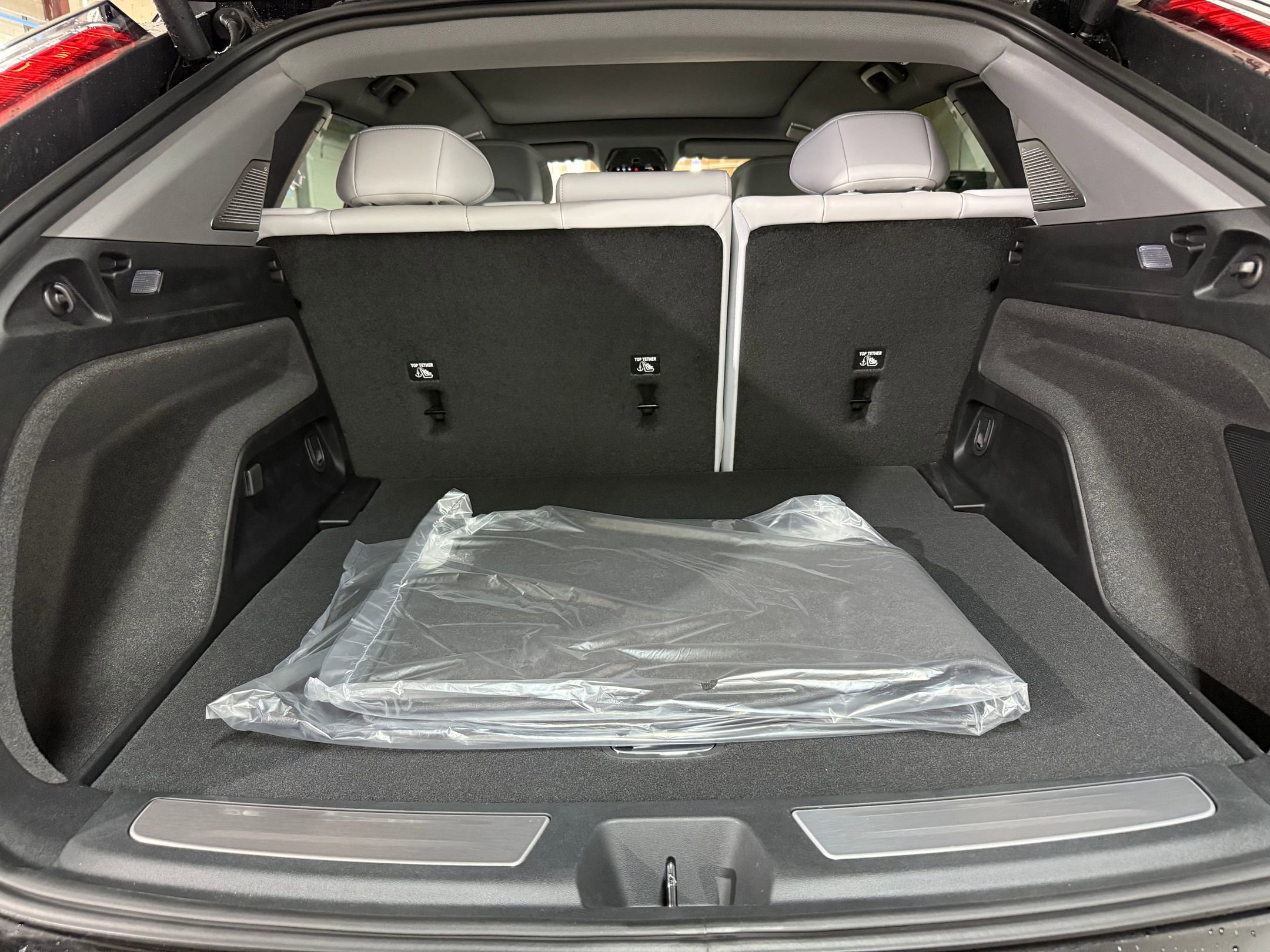 New 2026 Cadillac Optiq Sport 1 image 42