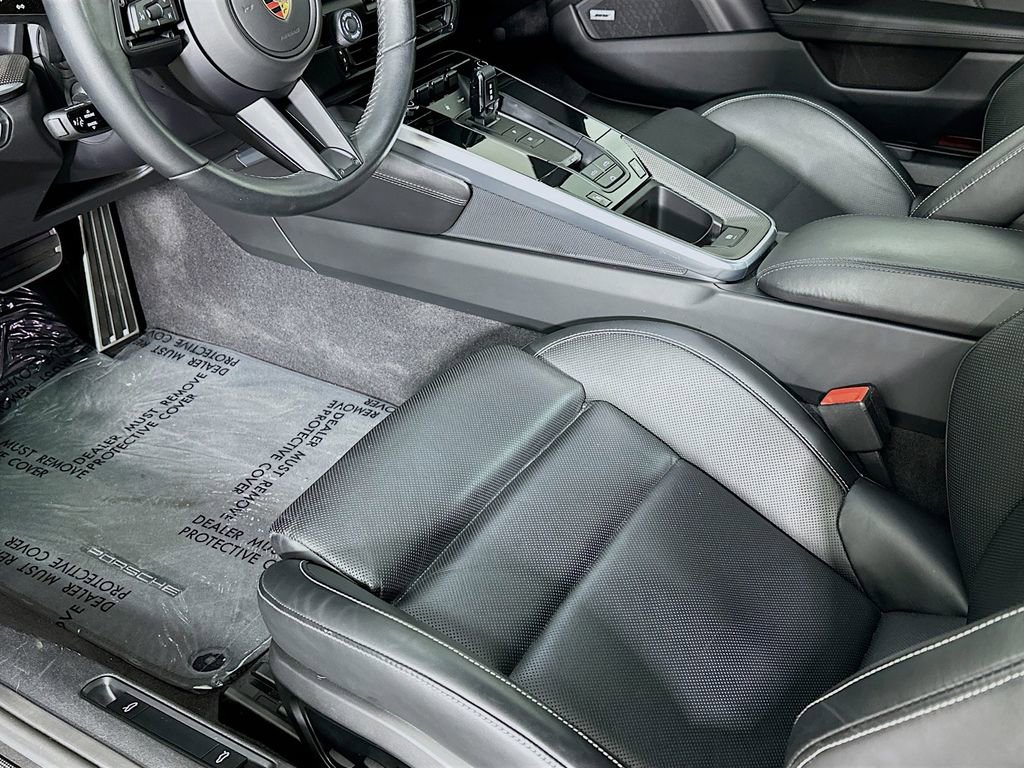 Used 2022 Porsche 911 Turbo S image 21
