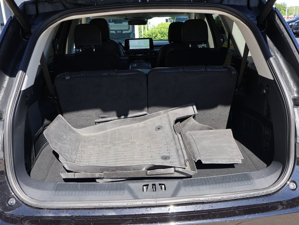 Used 2025 Lincoln Aviator AWD image 17
