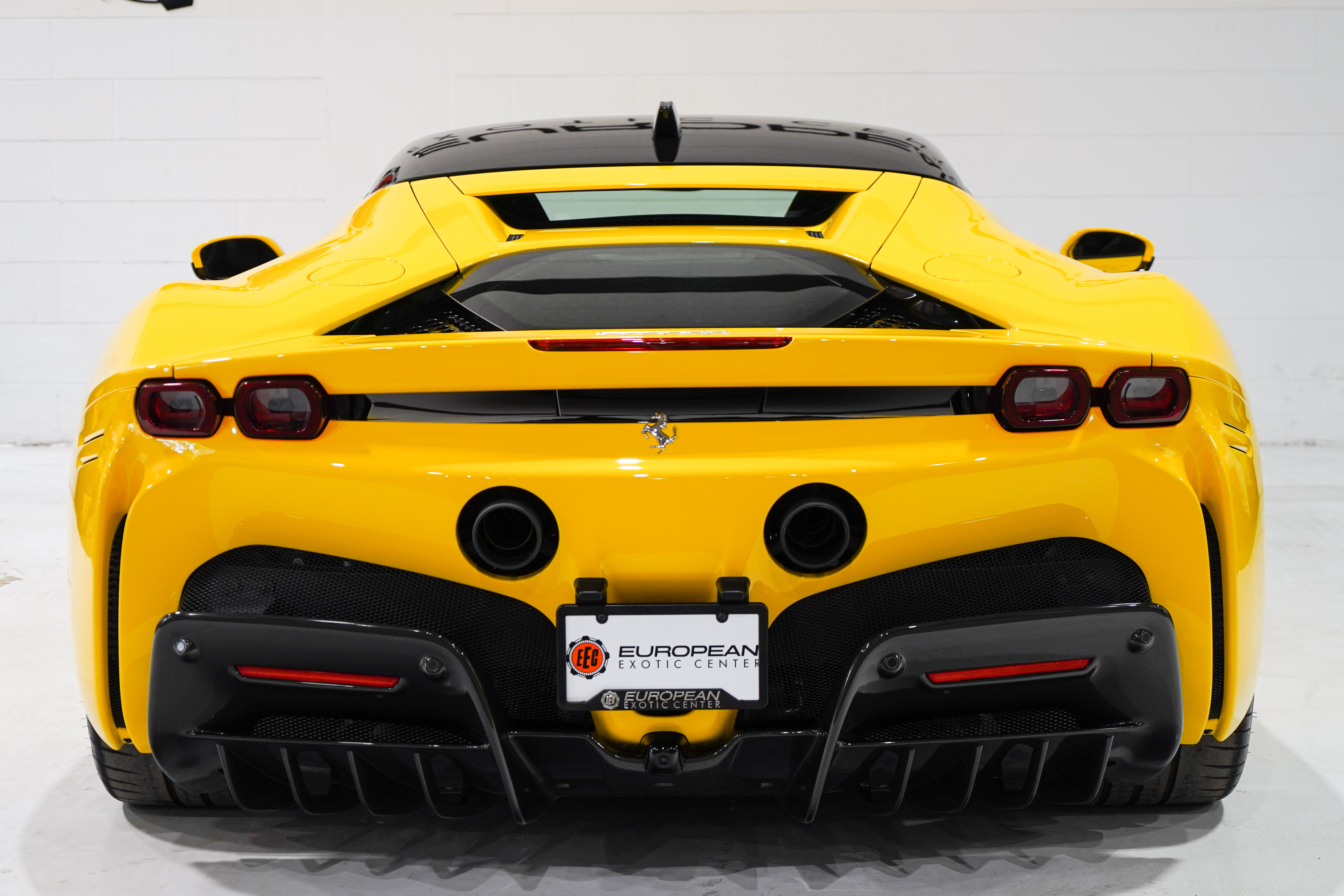 Used 2021 Ferrari SF90 Stradale AWD/4WD image 3