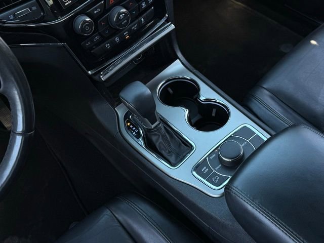 Used 2019 Jeep Grand Cherokee Limited image 28