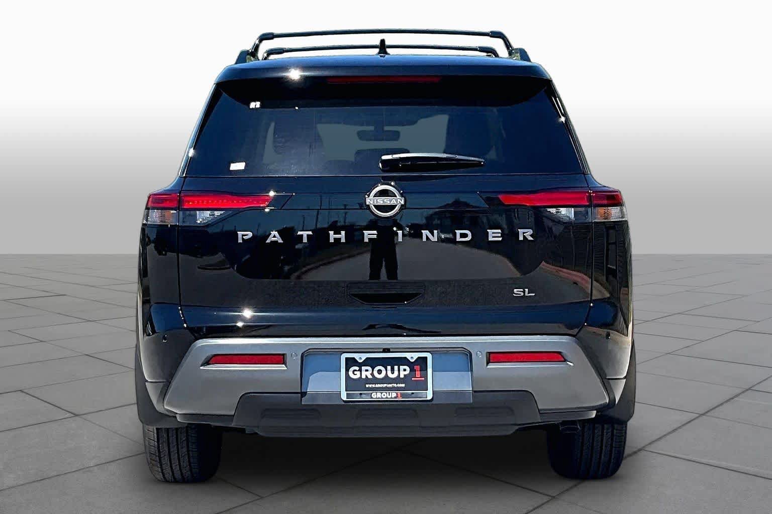 New 2026 Nissan Pathfinder SL FWD image 4