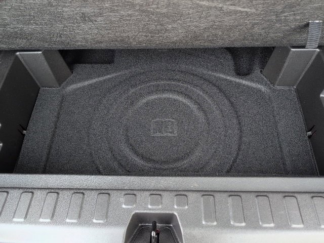 Certified 2024 Chevrolet Equinox LT w/ LPO, Floor Liner Package image 42
