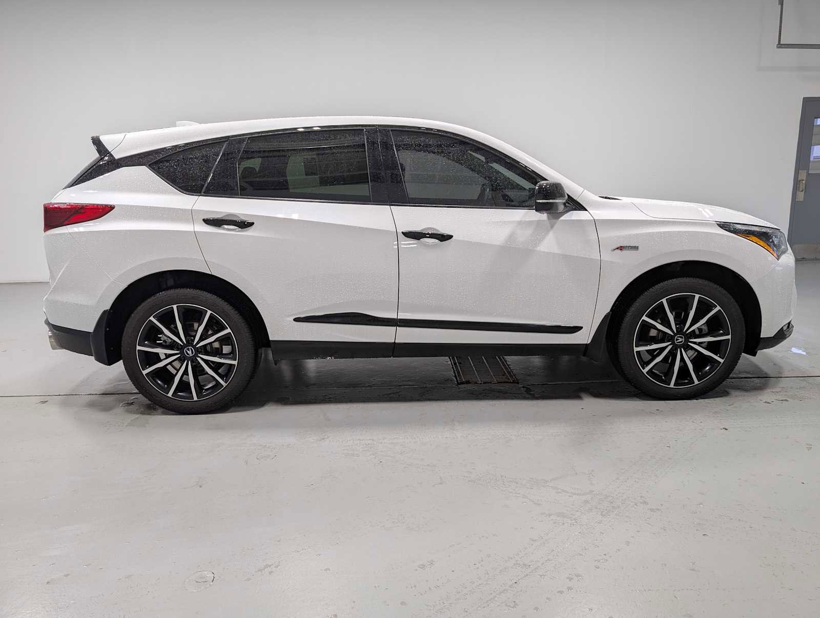 Used 2025 Acura RDX A-Spec image 7
