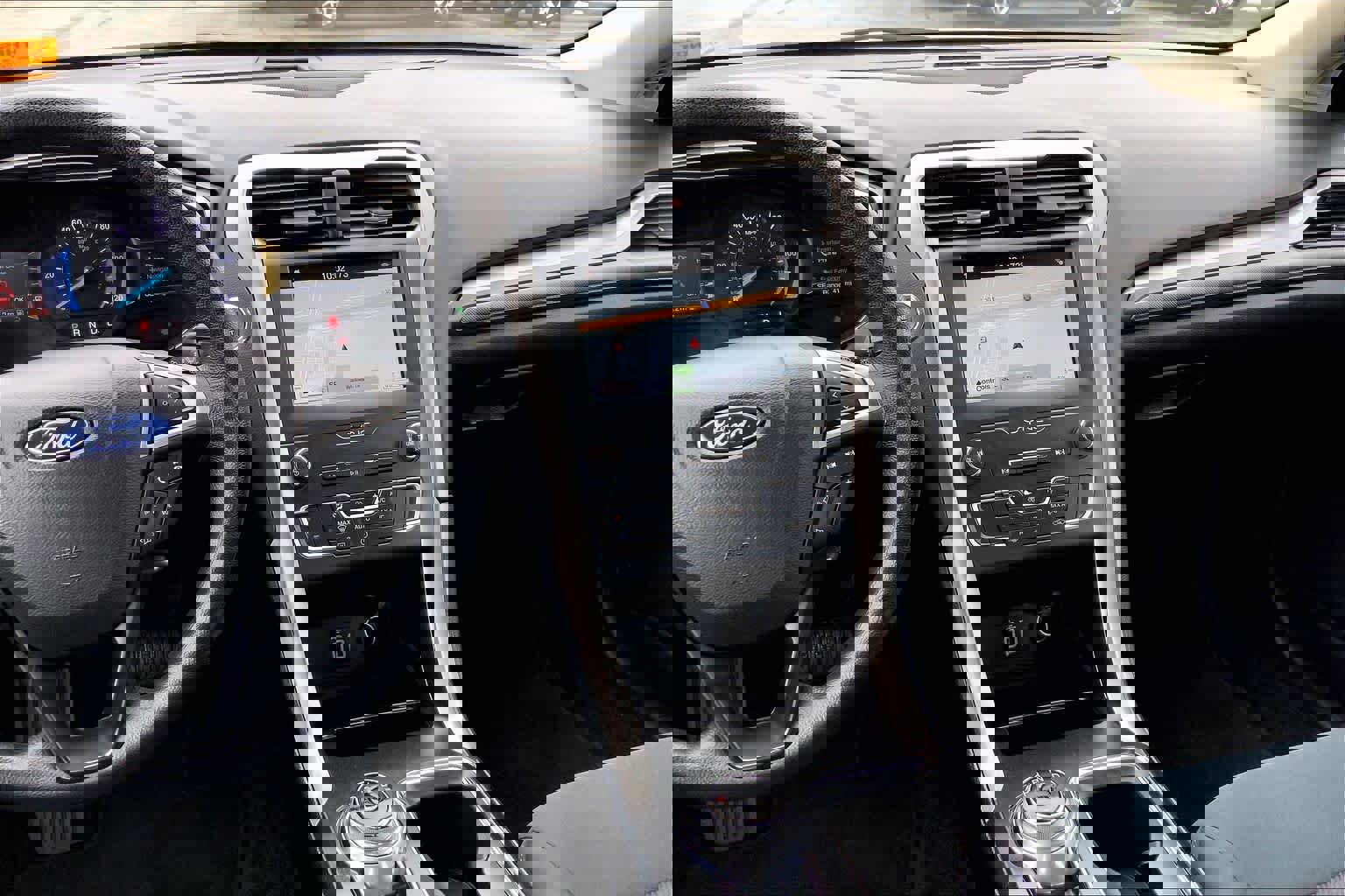 Used 2019 Ford Fusion SE image 7