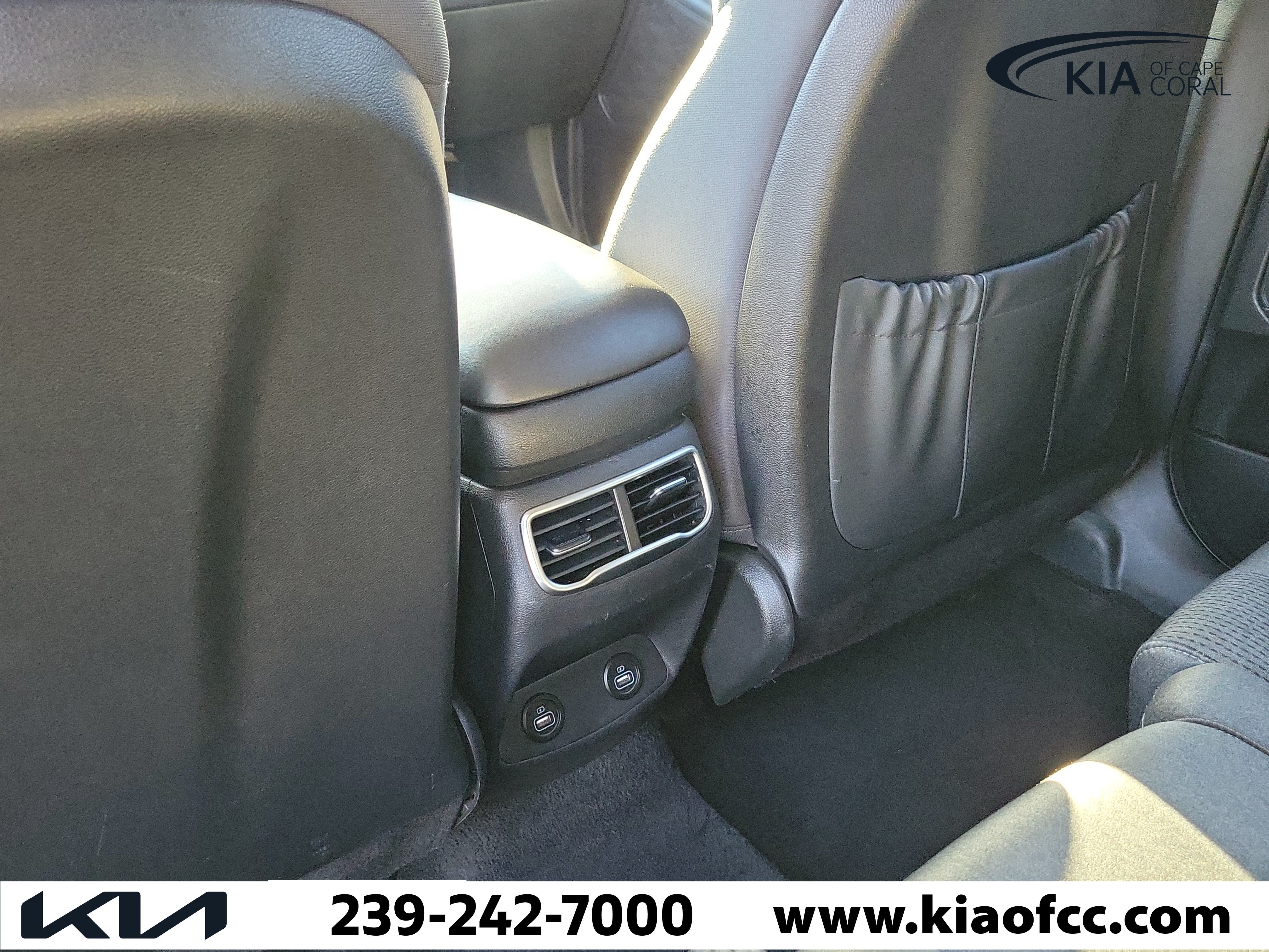 Used 2023 Hyundai Santa Fe SEL FWD image 14