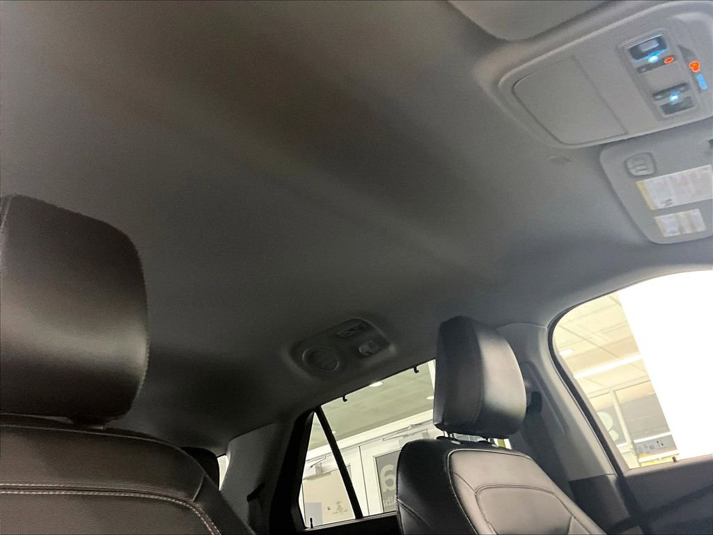 Used 2023 Ford Explorer Limited image 23