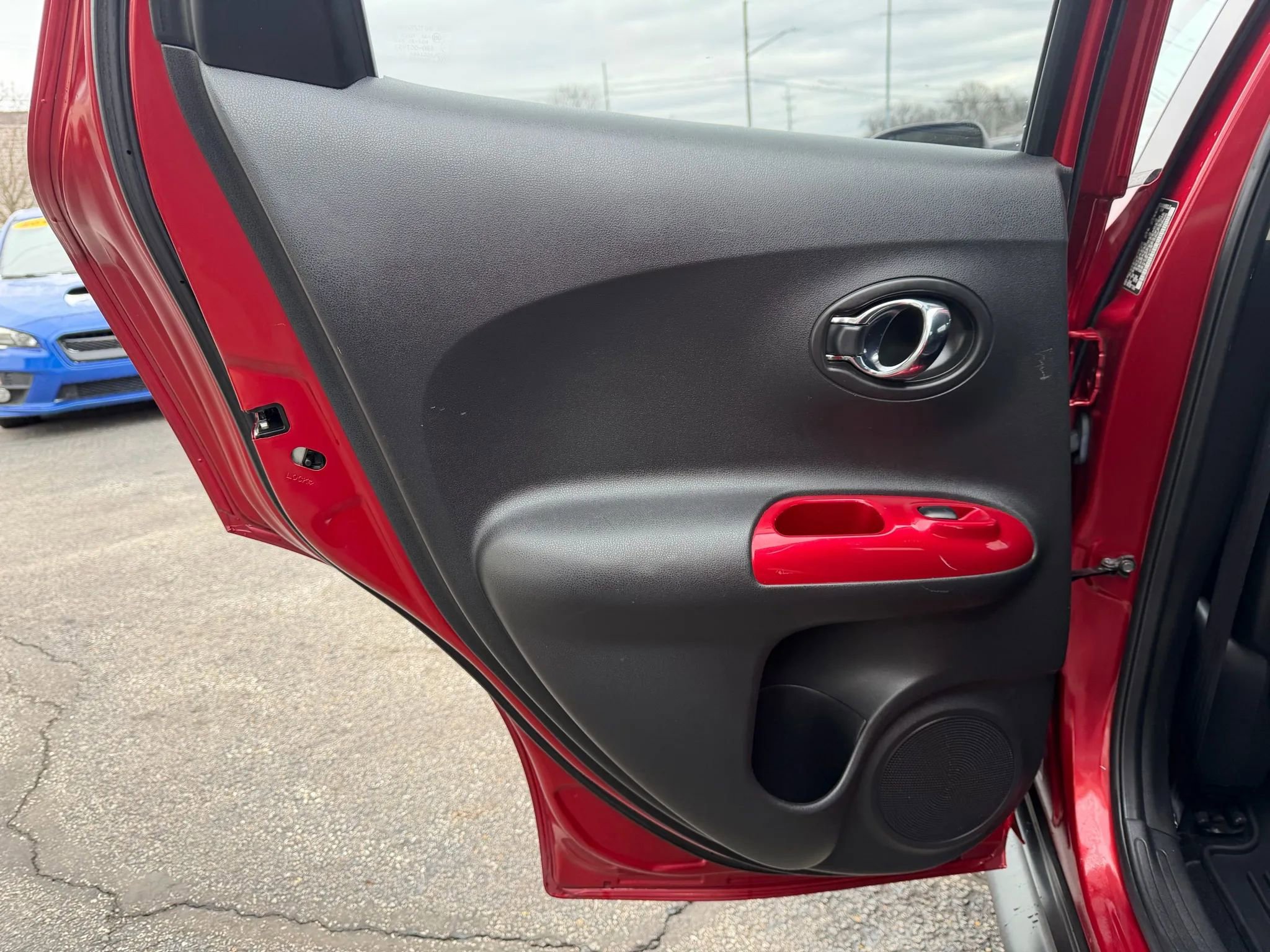 Used 2015 Nissan Juke SL image 23