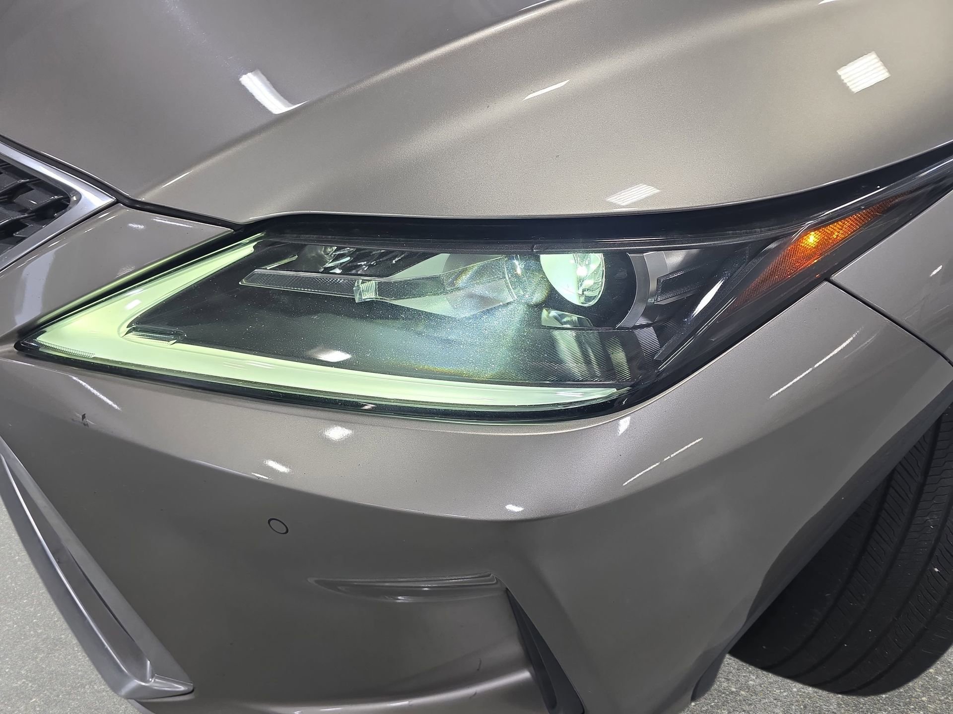 Used 2020 Lexus RX 450h AWD w/ Premium Package image 30