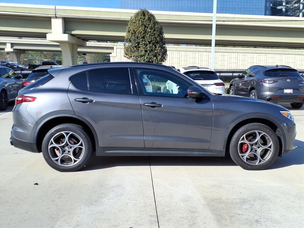 Used 2019 Alfa Romeo Stelvio Ti Sport w/ Quick Order Package 22S Sport image 5