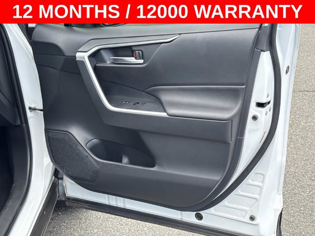 Used 2024 Toyota RAV4 SE AWD/4WD image 8
