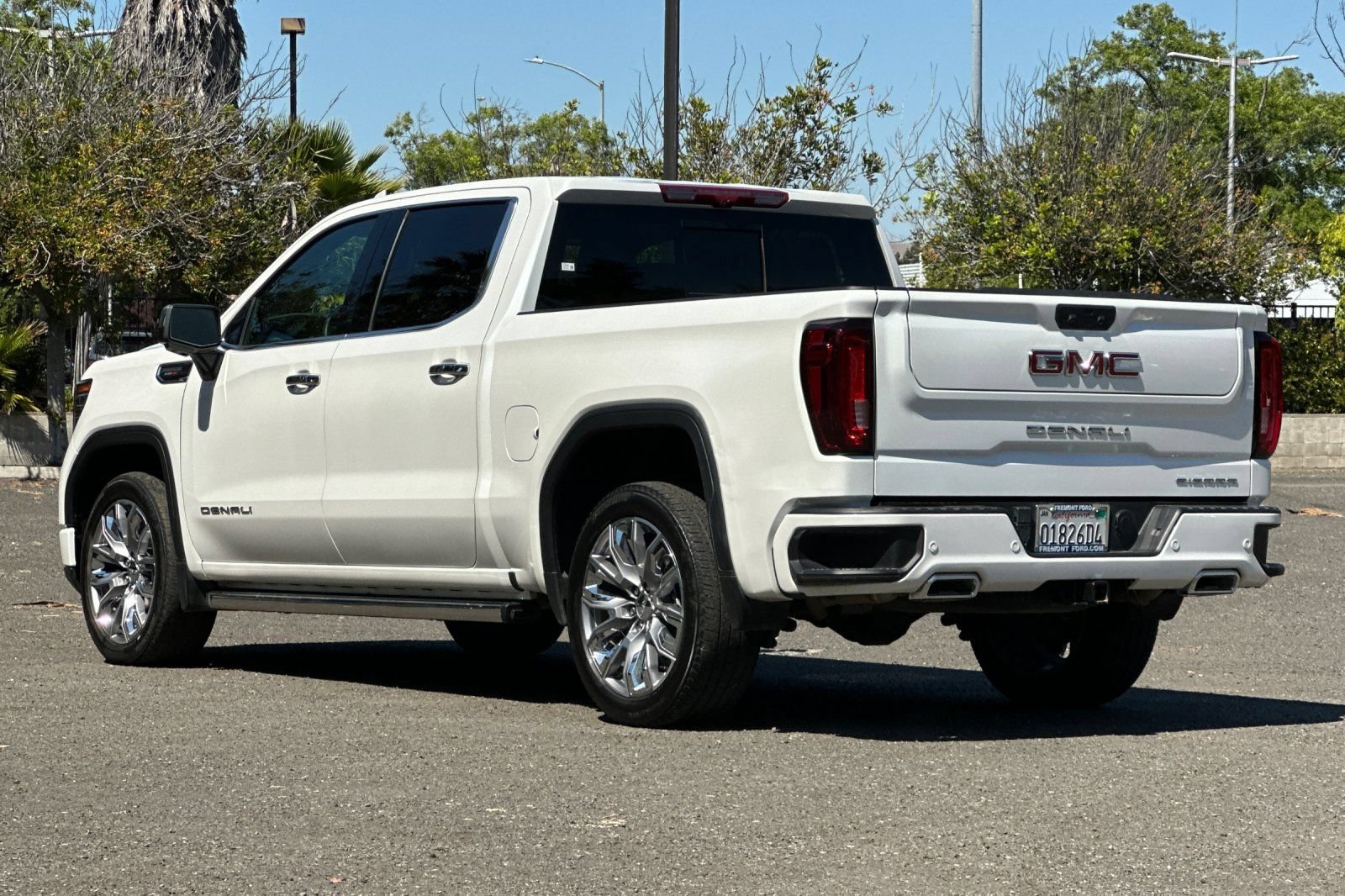 Used 2025 GMC Sierra 1500 Denali w/ Denali Reserve Package AWD/4WD image 6