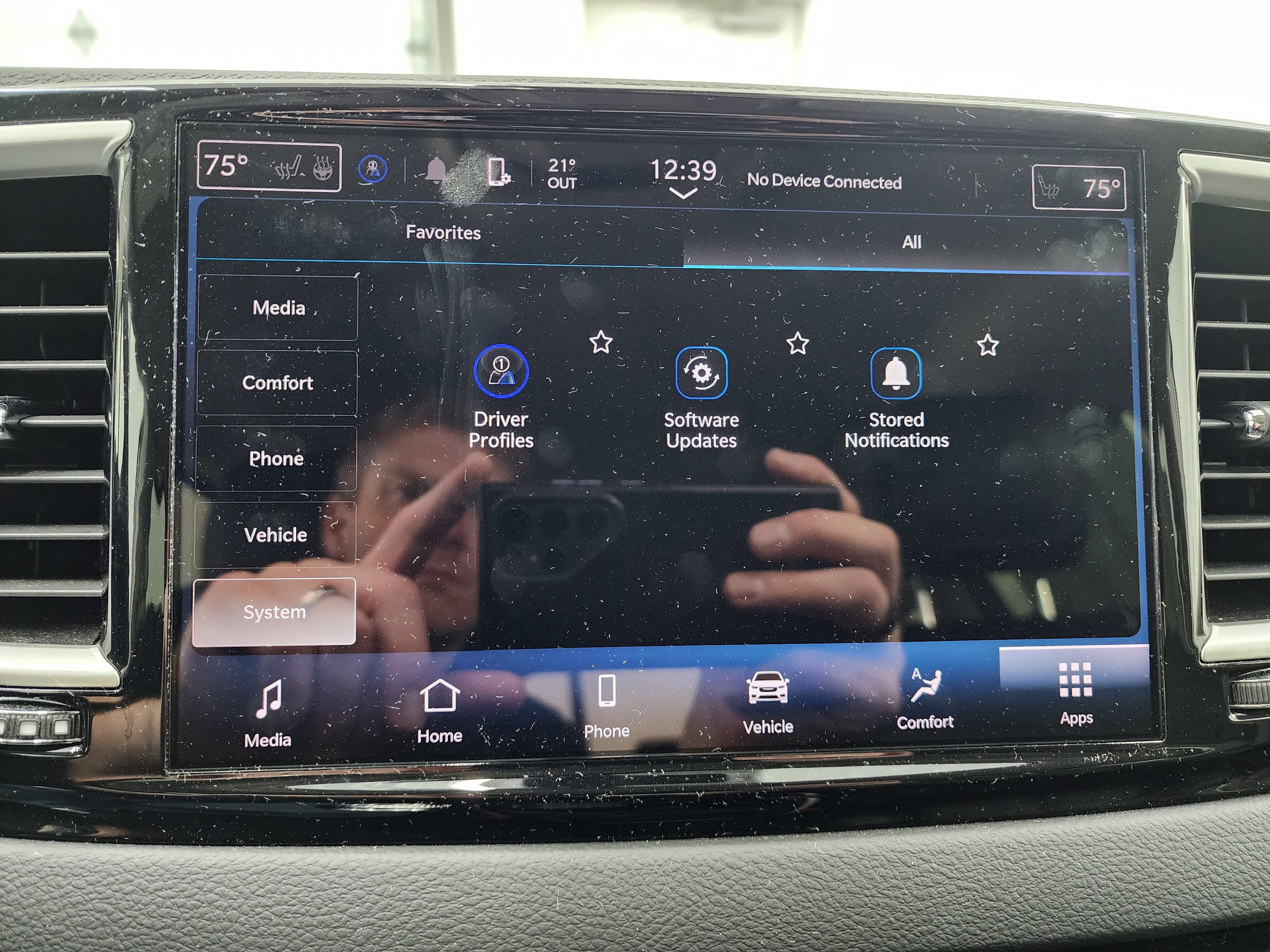 Used 2024 Chrysler Pacifica Touring-L image 57