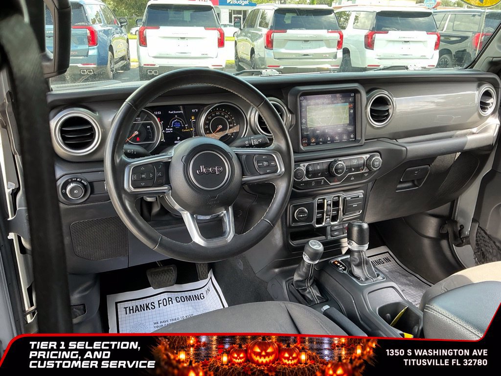 Used 2023 Jeep Wrangler Unlimited Sahara w/ Cold Weather Group AWD/4WD image 23