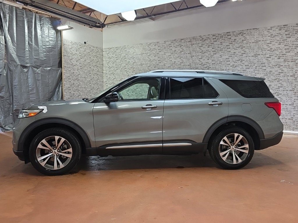 Used 2020 Ford Explorer Platinum w/ Premium Technology Package image 5