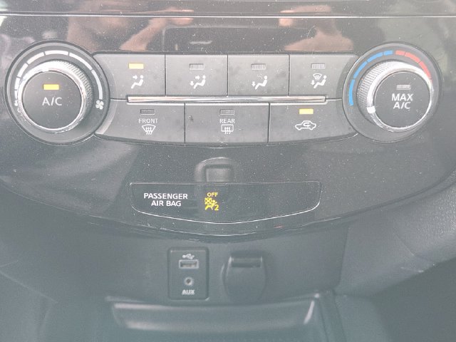 Used 2017 Nissan Rogue S FWD image 17